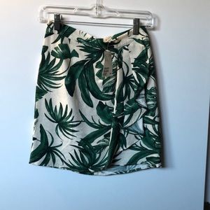 NWT H and M skirt